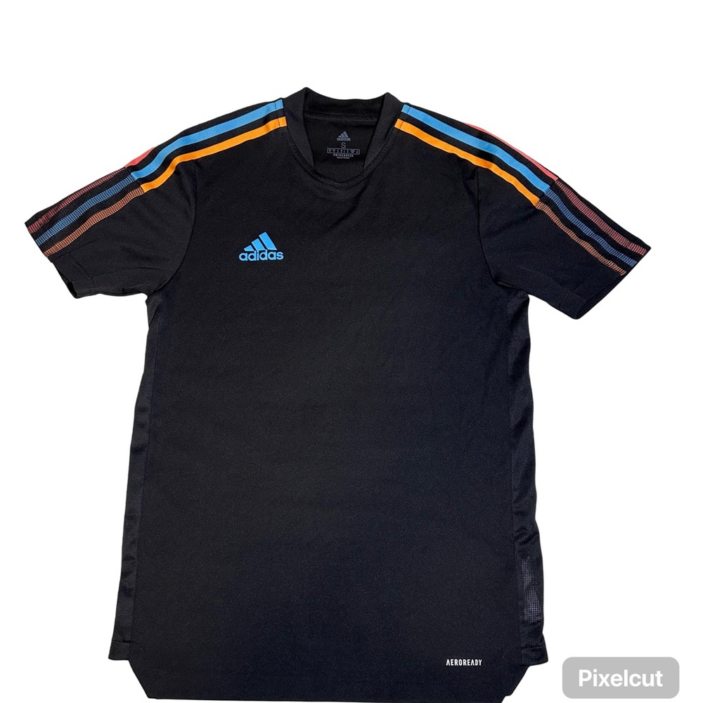 Men’s small athletic adidas shirt